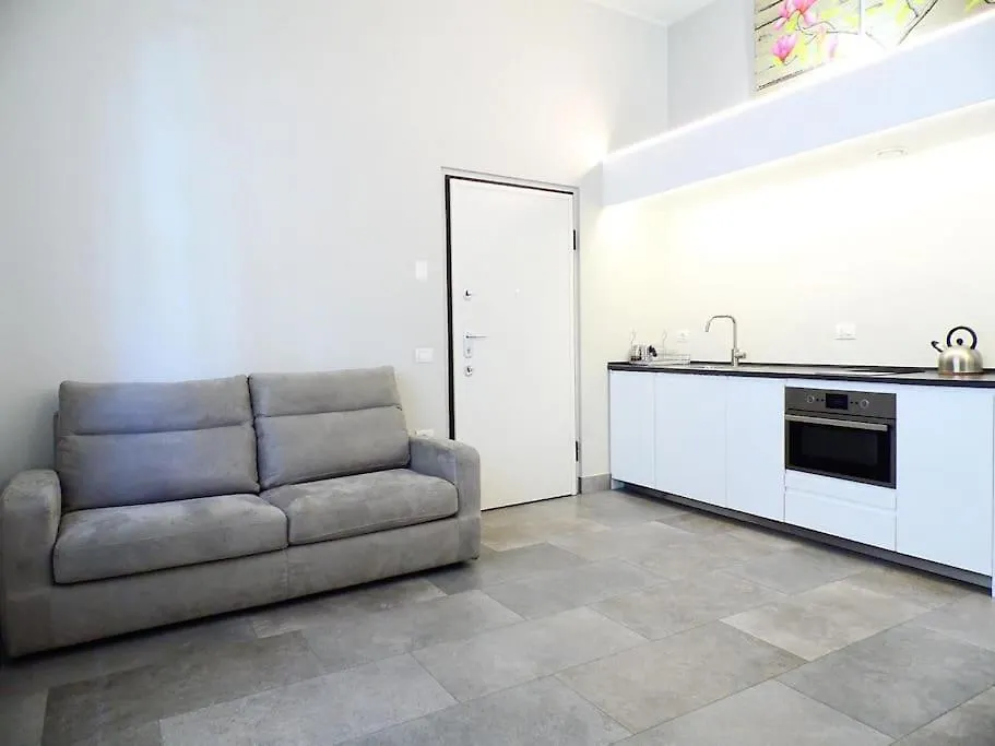 Isola Apartment Pastrengo Milán