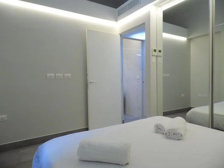 Isola Apartment Pastrengo Milán