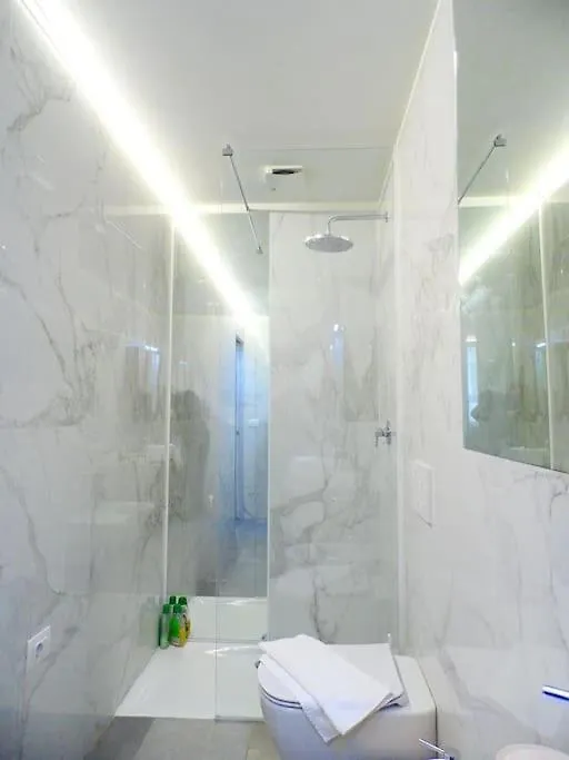 Isola Apartment Pastrengo ميلان